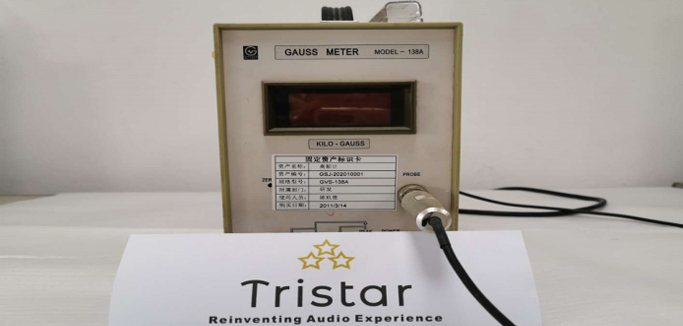 138A GAUSS METER